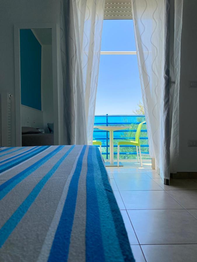 Frontemare Rooms Porto Cesareo Kültér fotó