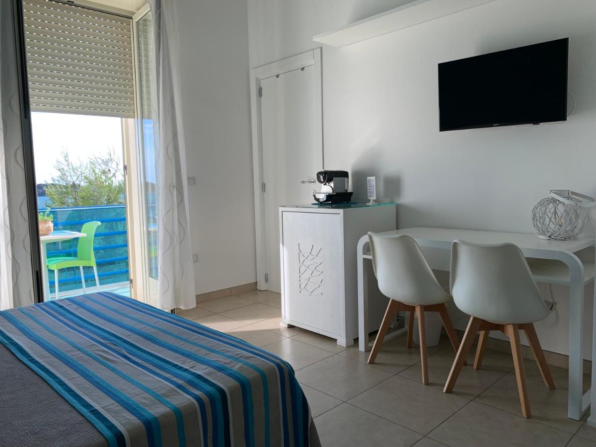 Frontemare Rooms Porto Cesareo Kültér fotó